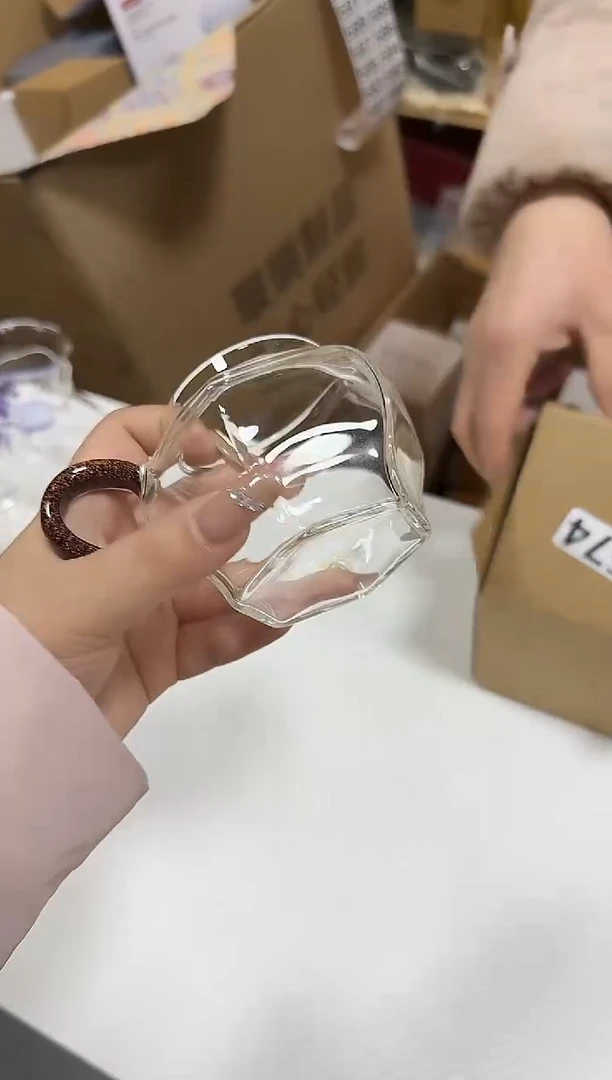 574玫瑰金玺然公道杯