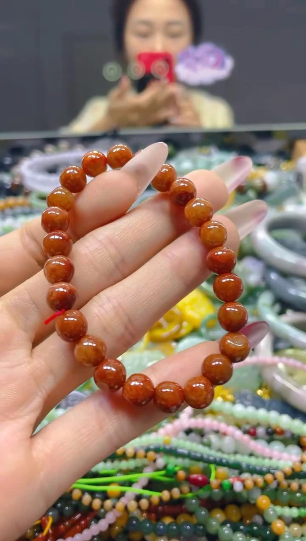 颈饰未镶嵌翡翠8MM/C/翡翠A货，一件也是批发价