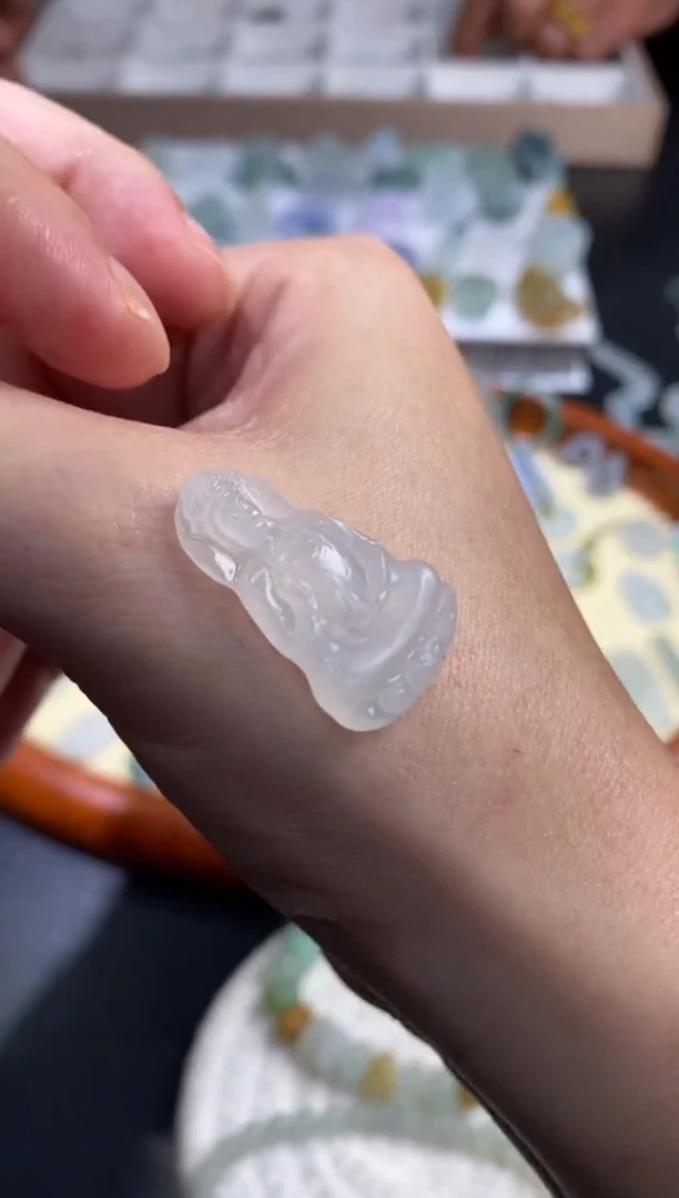 定制翡翠未镶嵌翡翠毛货~