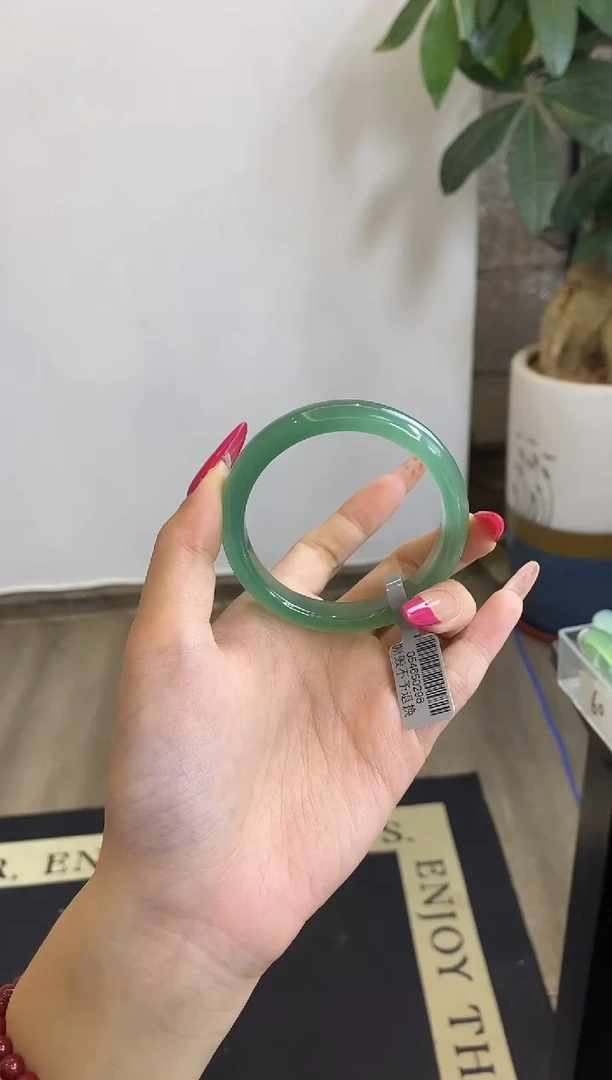 【闪购商品】玛瑙/玉髓手镯未镶嵌171