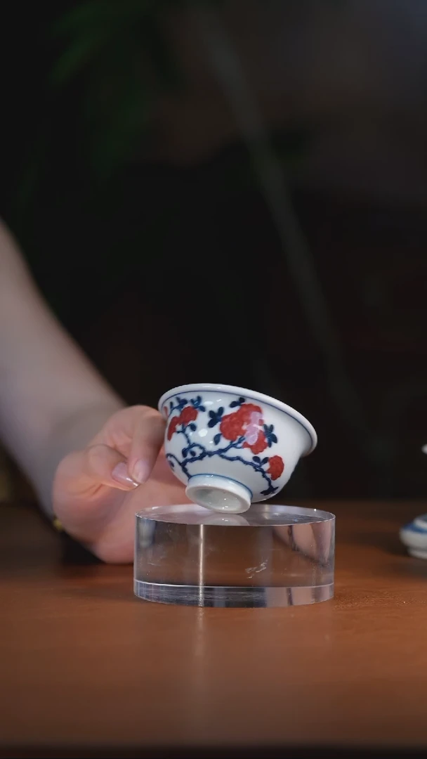 釉里红压手杯