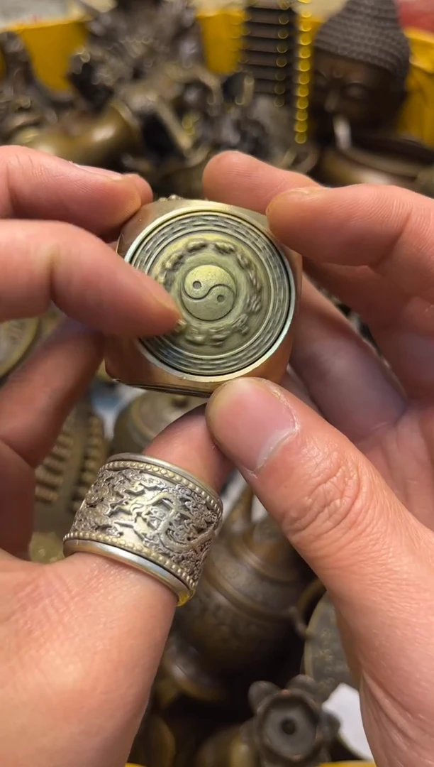 精美铜器，点击下单