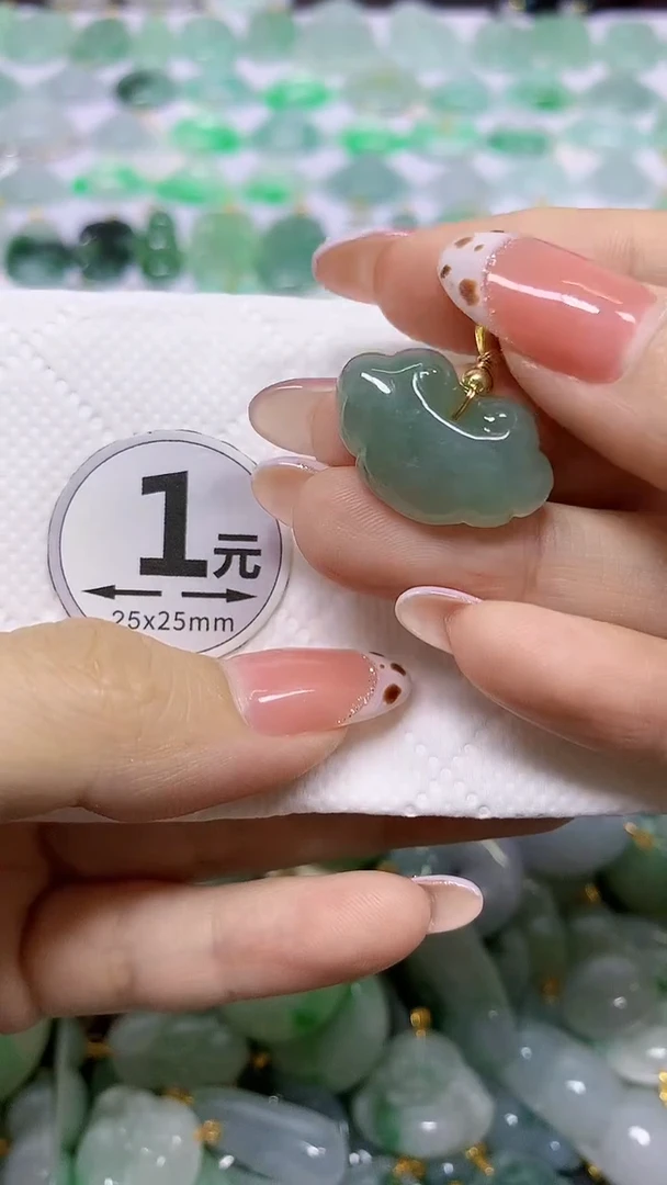 颈饰未镶嵌翡翠天然翡翠A货