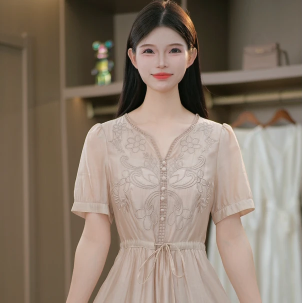 夏季气质2025新中式氛围感时尚显瘦绣花时尚收腰连衣裙M-4XL