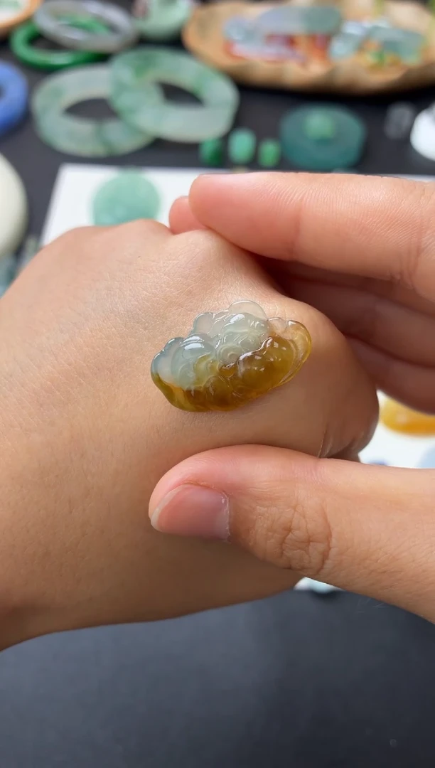 未镶嵌定制翡翠翡翠