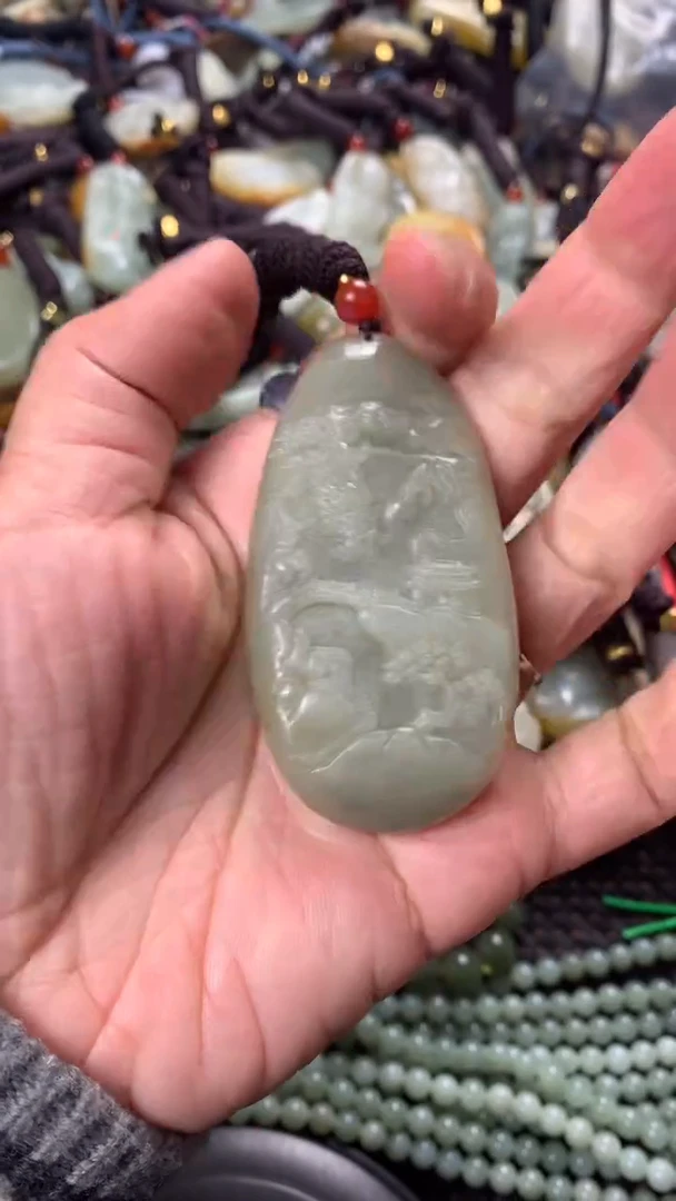 【闪购商品】和田玉颈饰未镶嵌多样性发货没有证书拍一发一有瑕