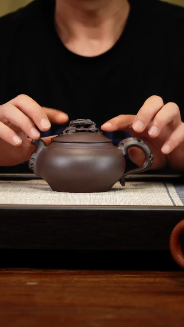 茶壶紫砂四底全手云根