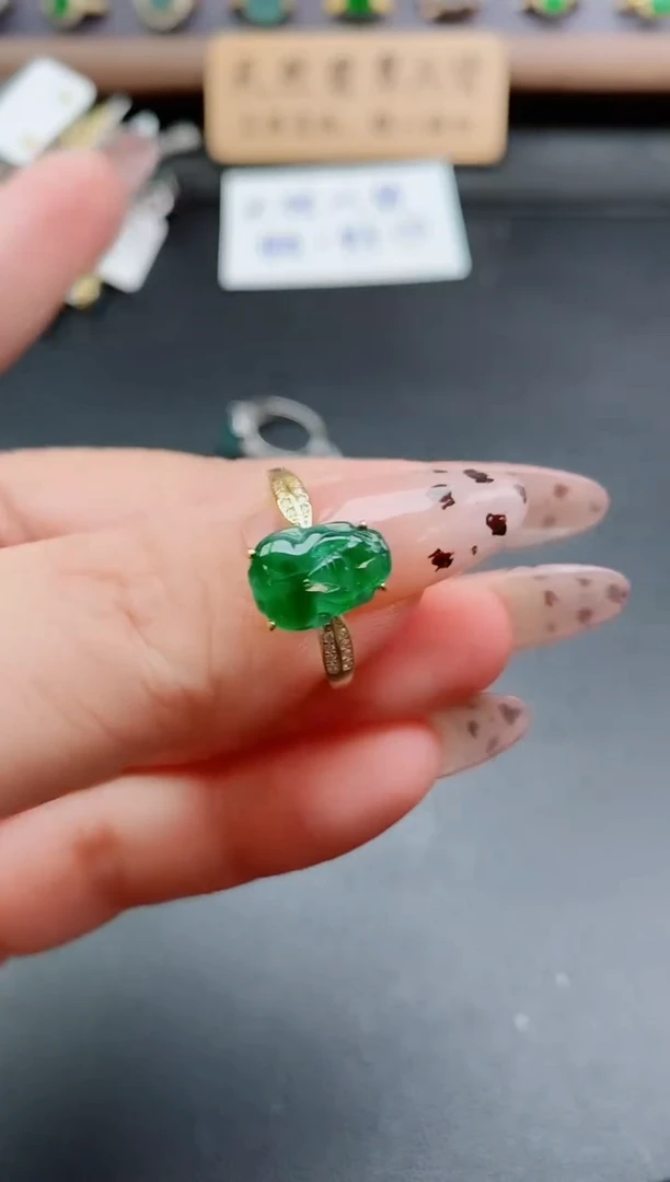 银S925镶嵌戒指翡翠1