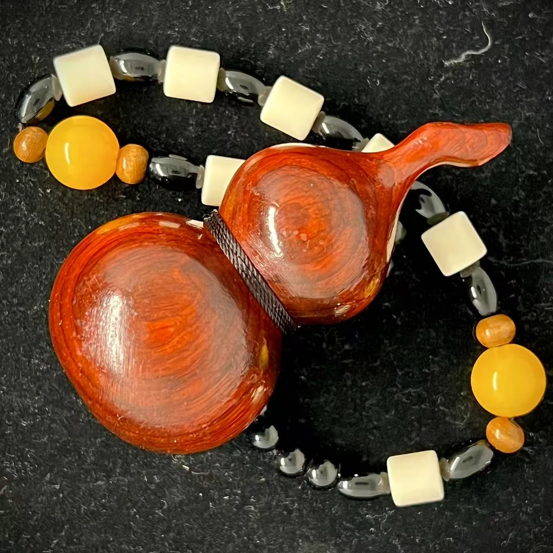 9122 私藏老料文玩手串手把件 无礼盒