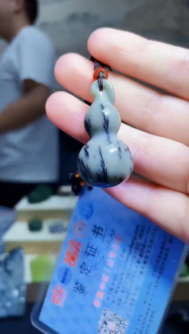 和田玉未镶嵌颈饰1