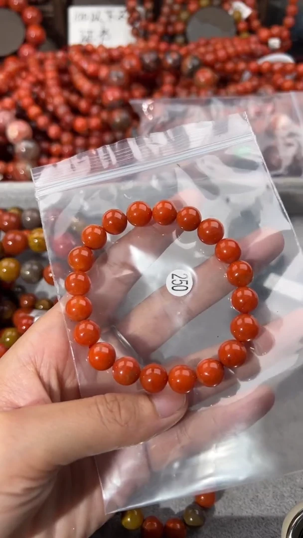 南红玛瑙手串未镶嵌9+