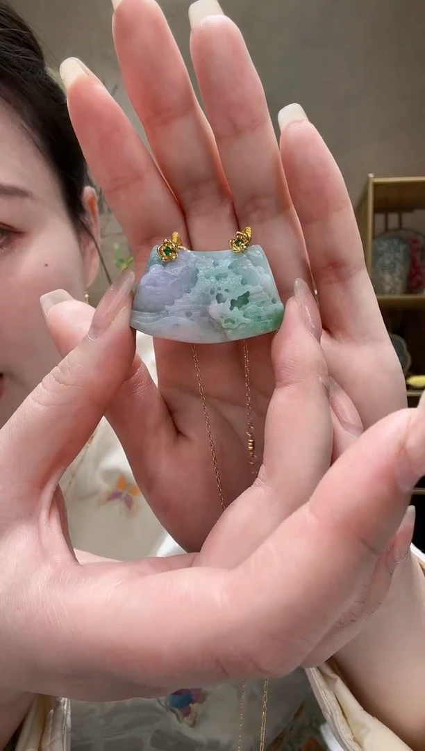 【闪购商品】翡翠颈饰未镶嵌吊坠