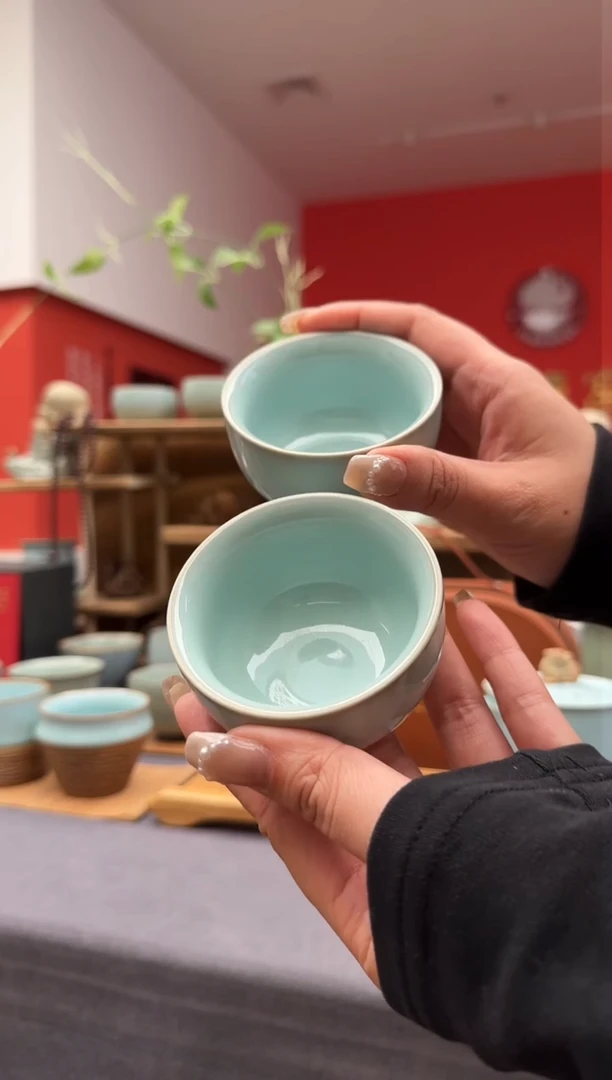 【闪购商品】新春福利天青色禅定杯一对