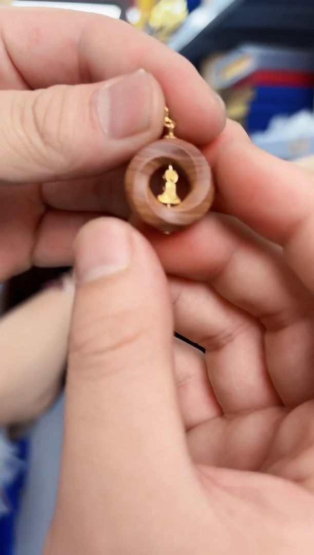 檀香木老山无相吊坠一颗