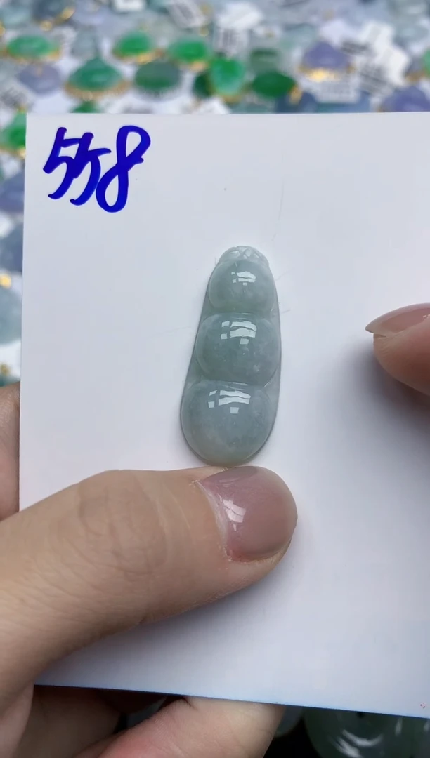 【闪购商品】翡翠颈饰未镶嵌天然翡翠A货