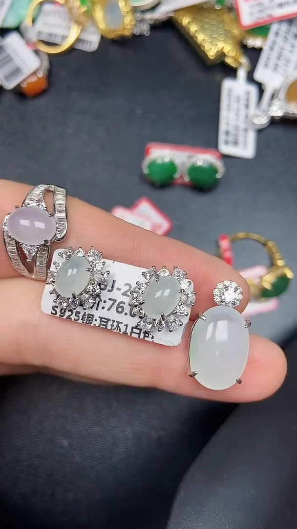 银S925镶嵌戒指翡翠3500