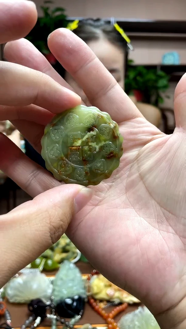 未镶嵌岫玉吊坠·