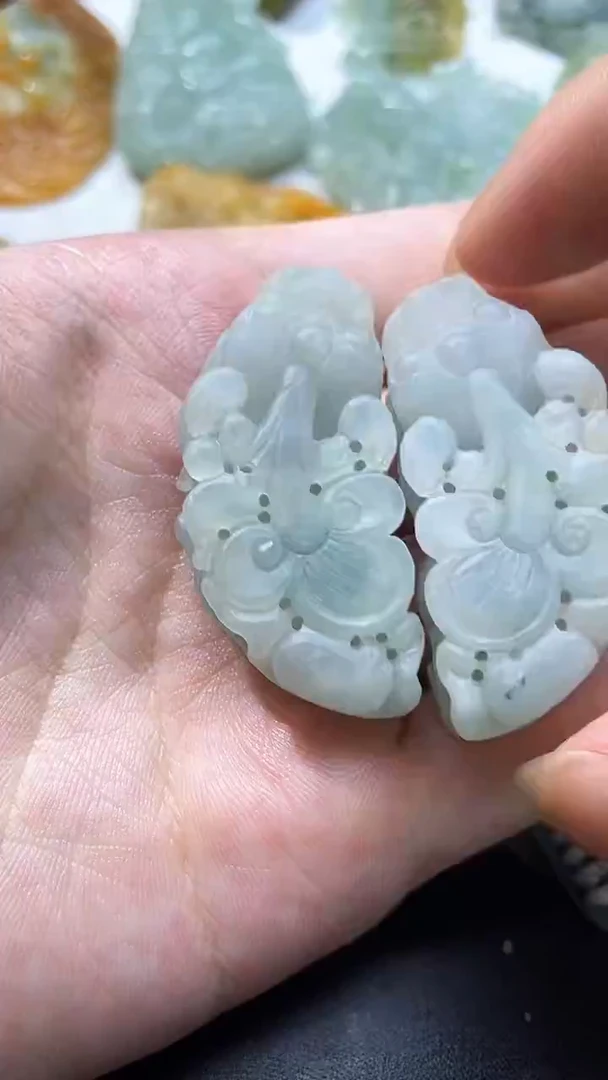定制翡翠未镶嵌龙头