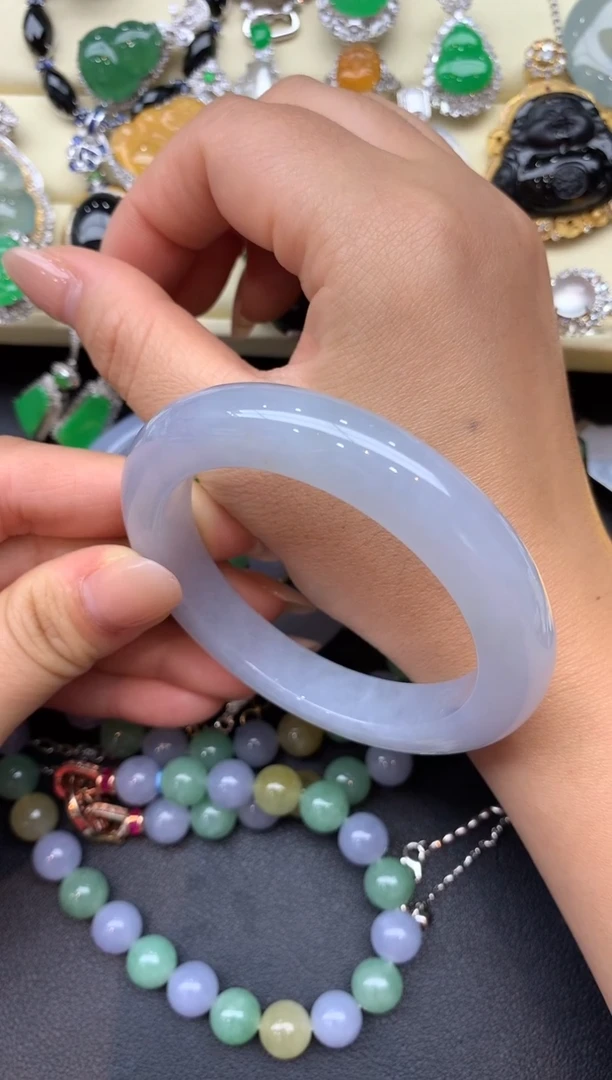 翡翠手镯未镶嵌415-雪姐翡翠天天见