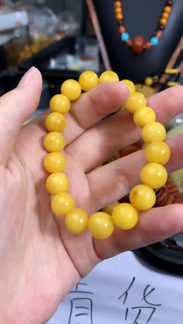 未镶嵌琥珀珠宝奇石206