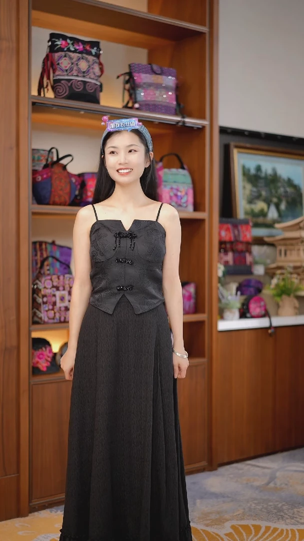 【闪购商品】刺绣黔东南苗族刺绣A9384