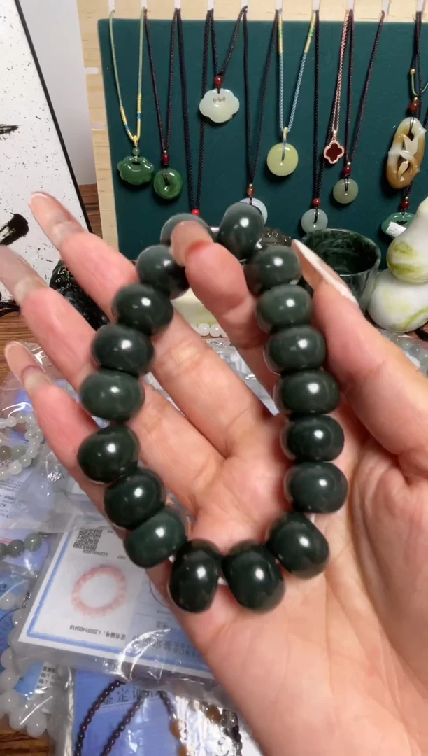 未镶嵌手串和田玉（糖玉）青玉算盘珠手串