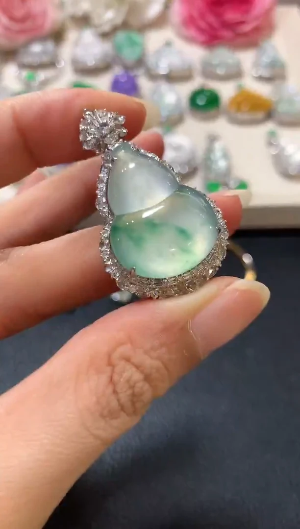 吊坠(不含链)18K金镶嵌翡翠n36