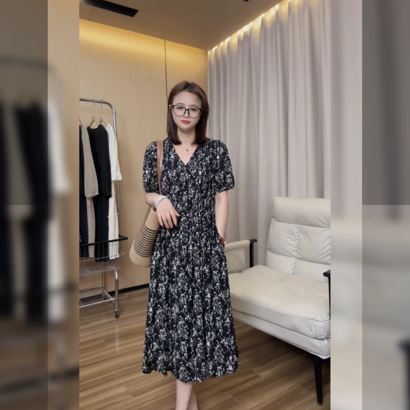小个子夏季新款黑色碎花连衣裙显瘦时尚洋气复古法式收腰裙子009
