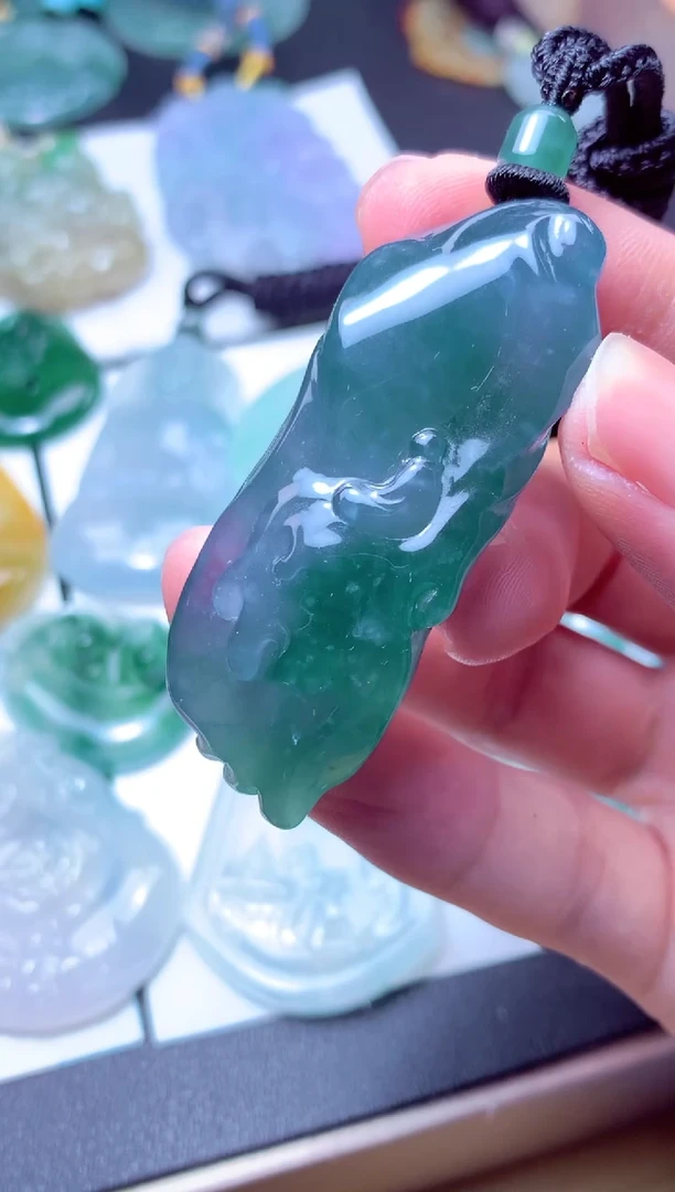 颈饰未镶嵌翡翠天然A货翡翠