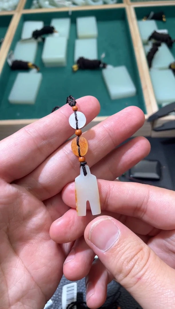 未镶嵌和田玉挂件挂件