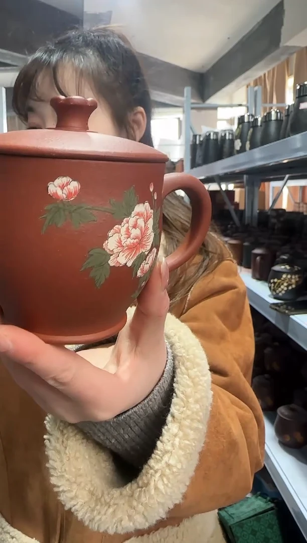 【闪购商品】紫砂盖杯紫砂盖杯紫泥堆绘牡丹