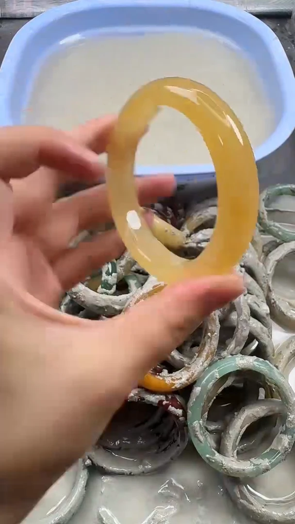 未镶嵌手镯石英质玉10