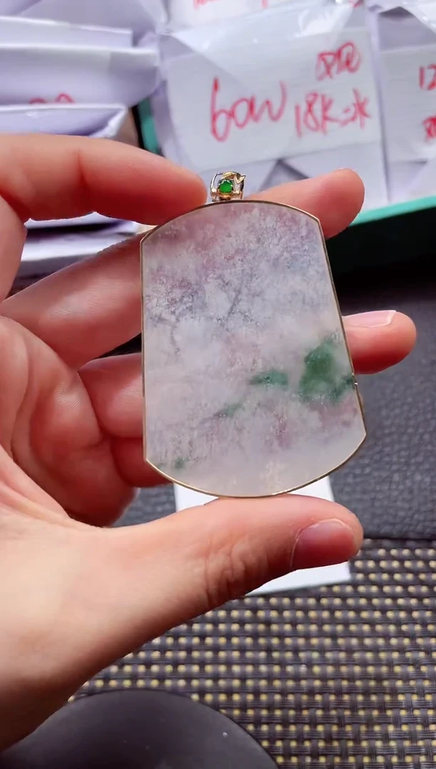 18K金镶嵌挂件翡翠11111