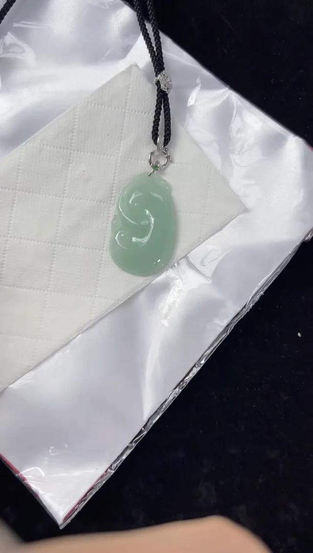 颈饰18K金镶嵌翡翠发一件/配绳5
