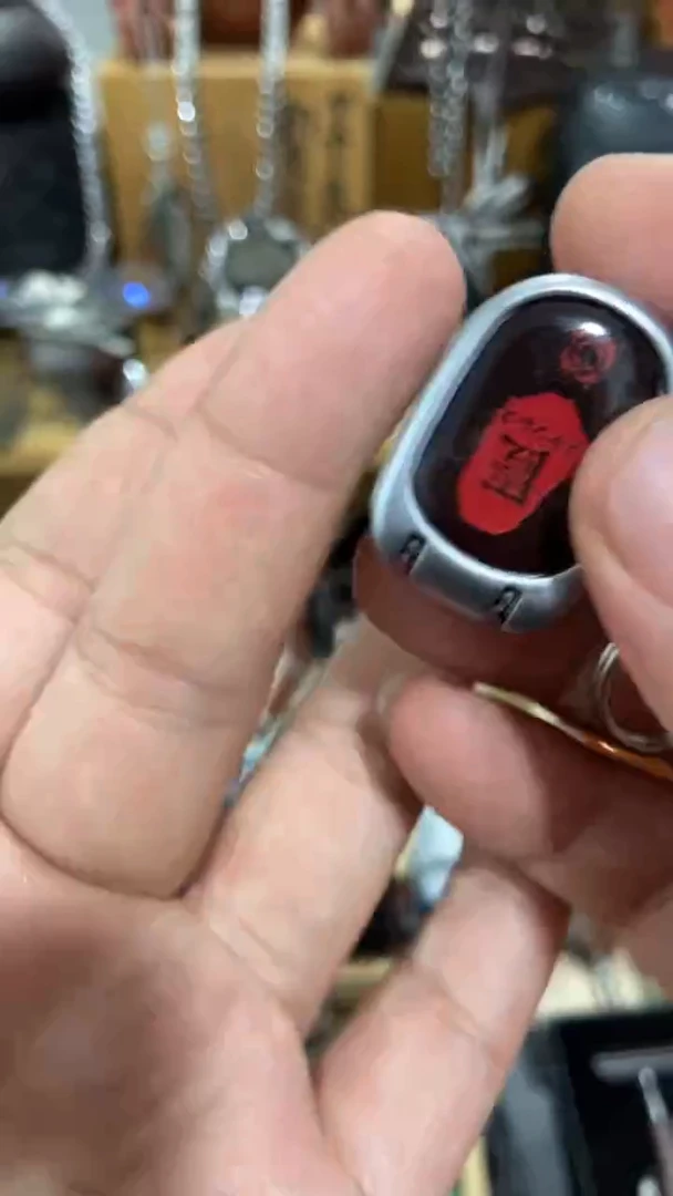 瓷片闪购商品  如图所示