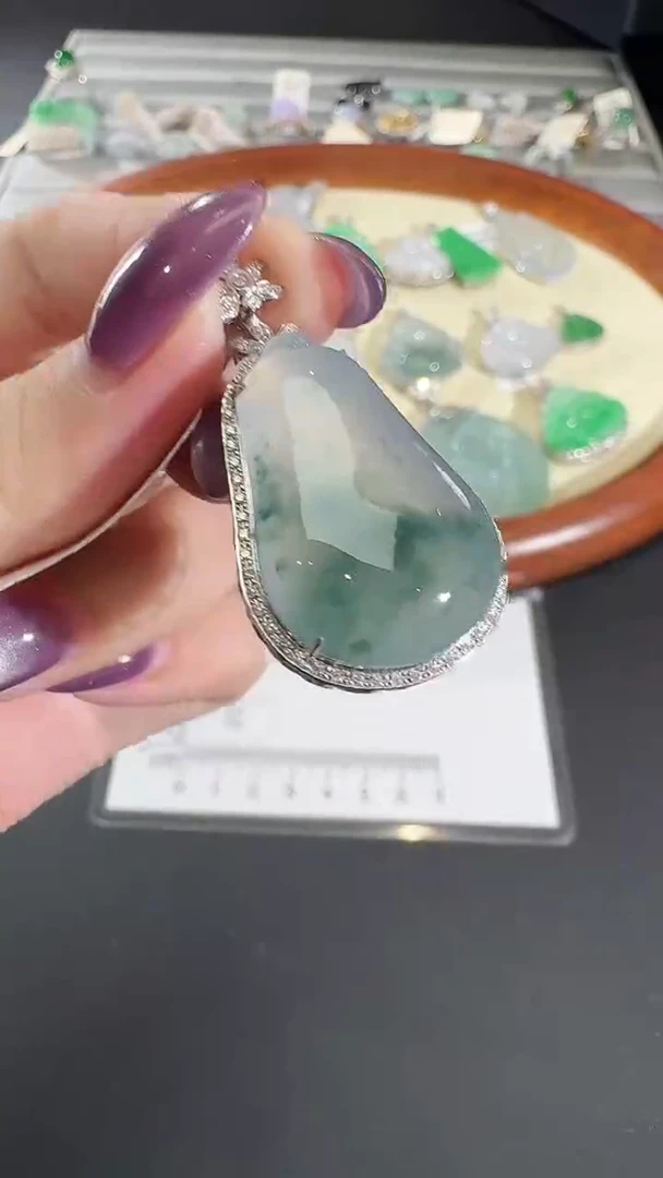 吊坠(不含链)18K金镶嵌翡翠【源头工厂】钻石镶嵌