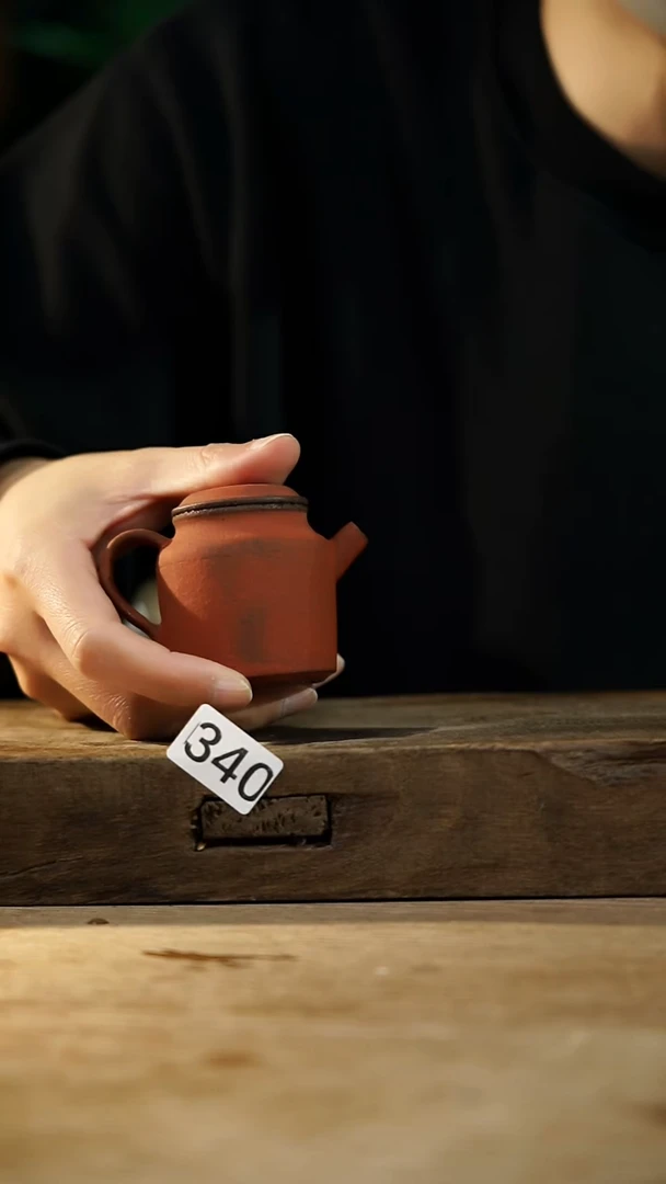 瓷片设计师手作！！！落单设计师系列！！！！粉引红妆小奶壶