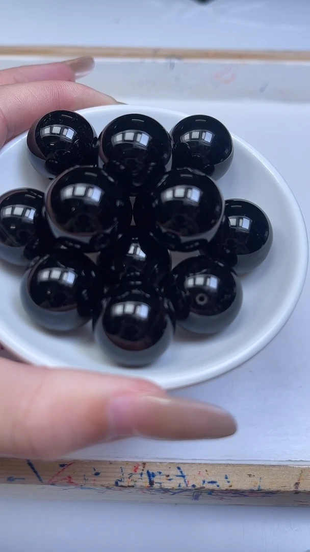 未镶嵌散珠玛瑙/玉髓B357 黑玛瑙20mm1个7.8元