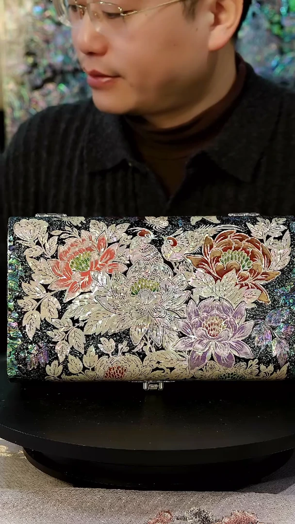 黑金鲍全满螺·弘贝雅螺钿漆器文化馆