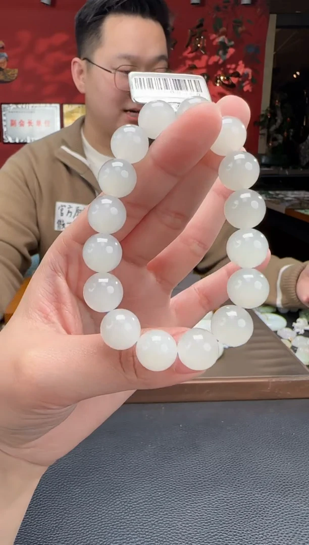 【闪购商品】和田玉手串未镶嵌白冰猫单圈手串