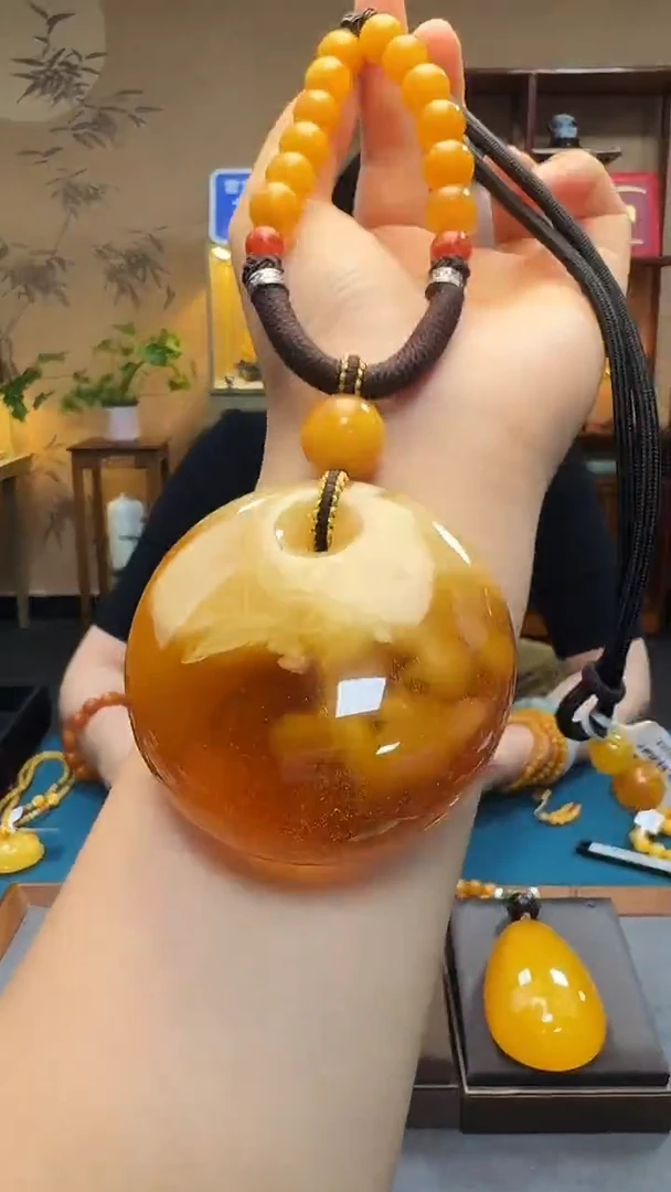 琥珀吊坠(不含链)未镶嵌天然保真蜜蜡公主扣套装（送绳子）