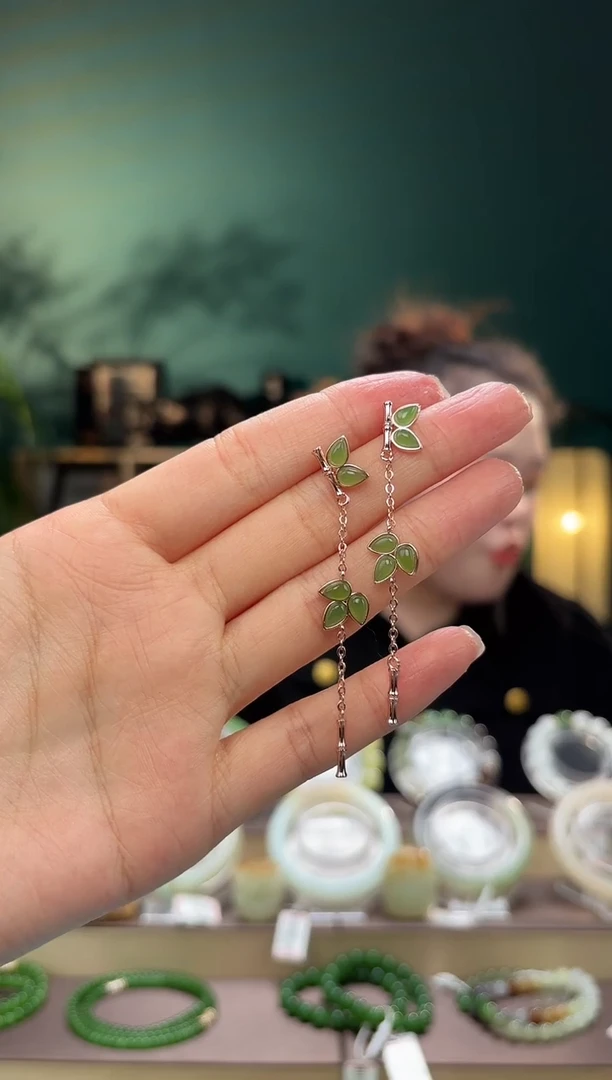 【闪购商品】和田玉耳坠银S925镶嵌节节高耳坠