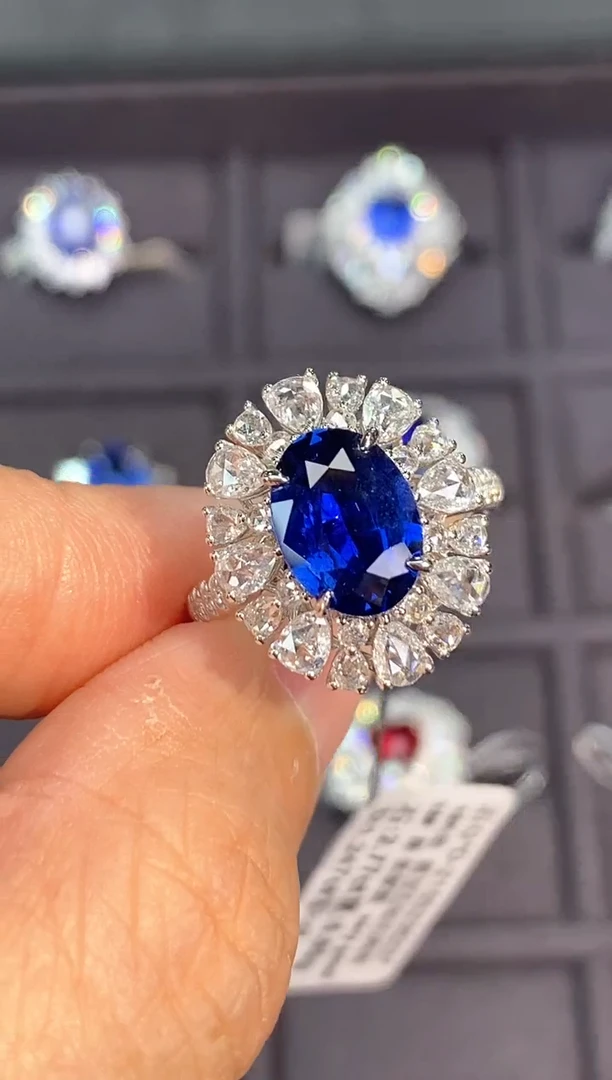 蓝宝石戒指18K金镶嵌【闪购】2.77ct/皇家蓝/七天鉴赏
