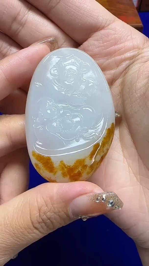 颈饰未镶嵌和田玉半**沙1