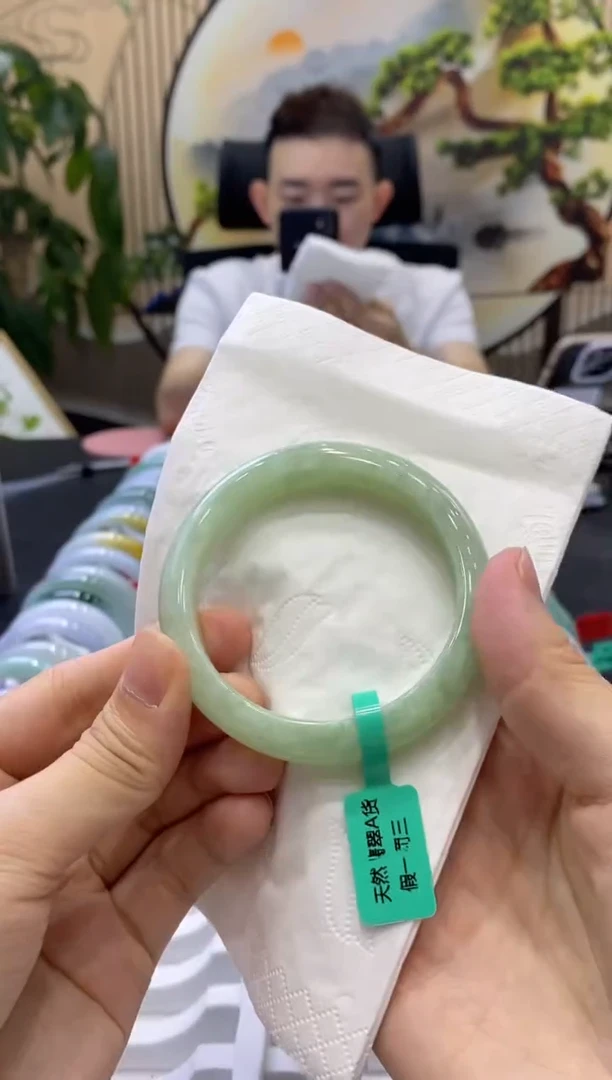 翡翠手镯未镶嵌4790