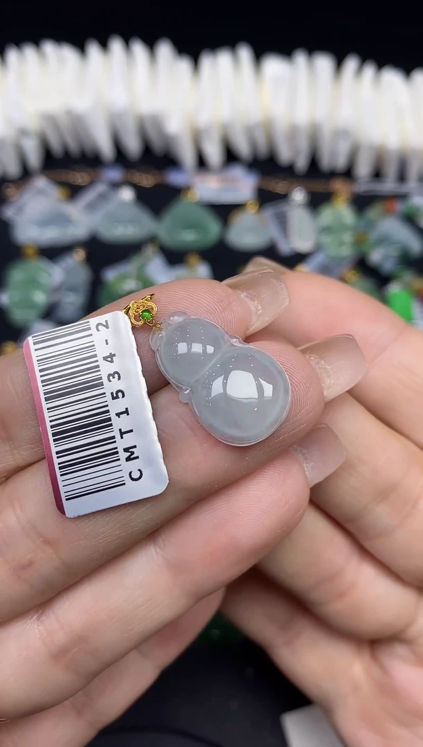 吊坠(不含链)18K金镶嵌翡翠葫芦18K金扣镶嵌@@CMT1534-2