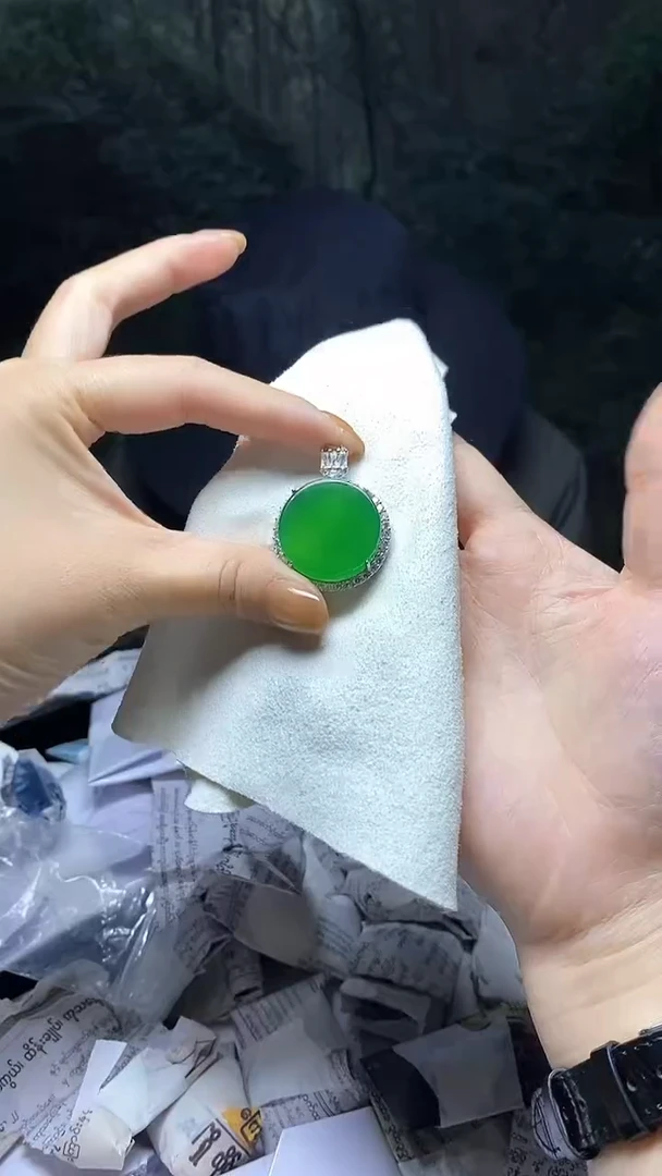 满色吊坠 所见即所得！！