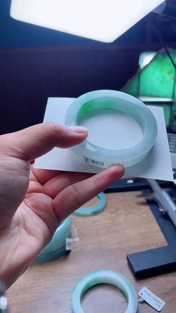 定制翡翠手镯未镶嵌水*定制