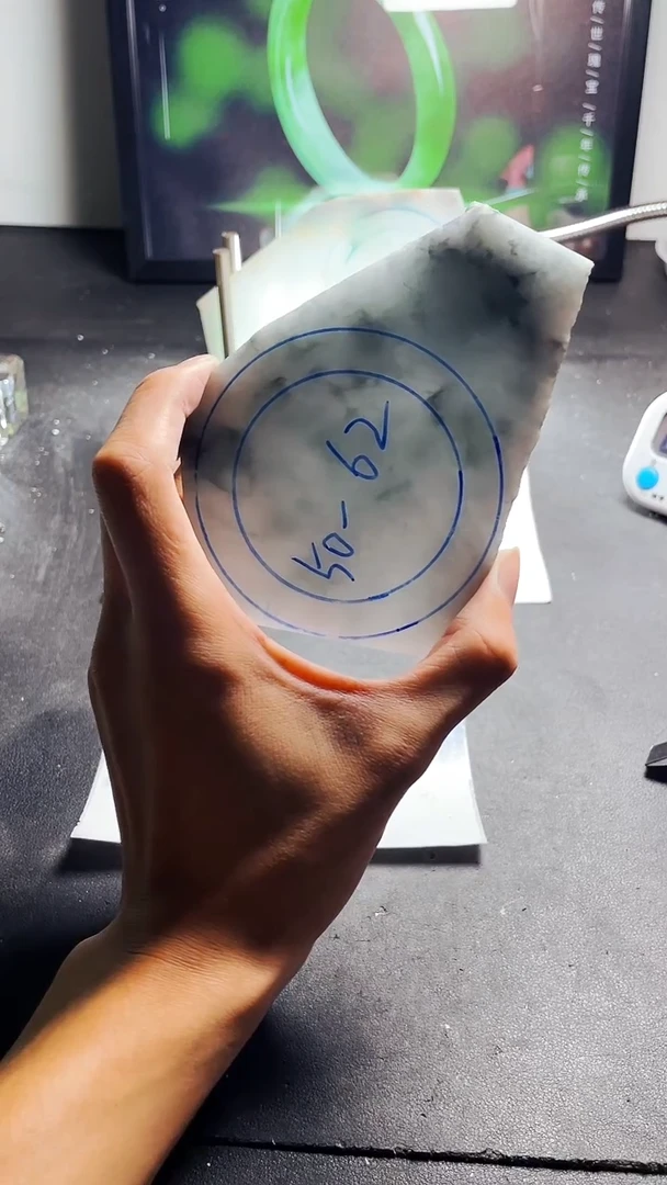 未镶嵌翡翠定制翡翠飘翡翠