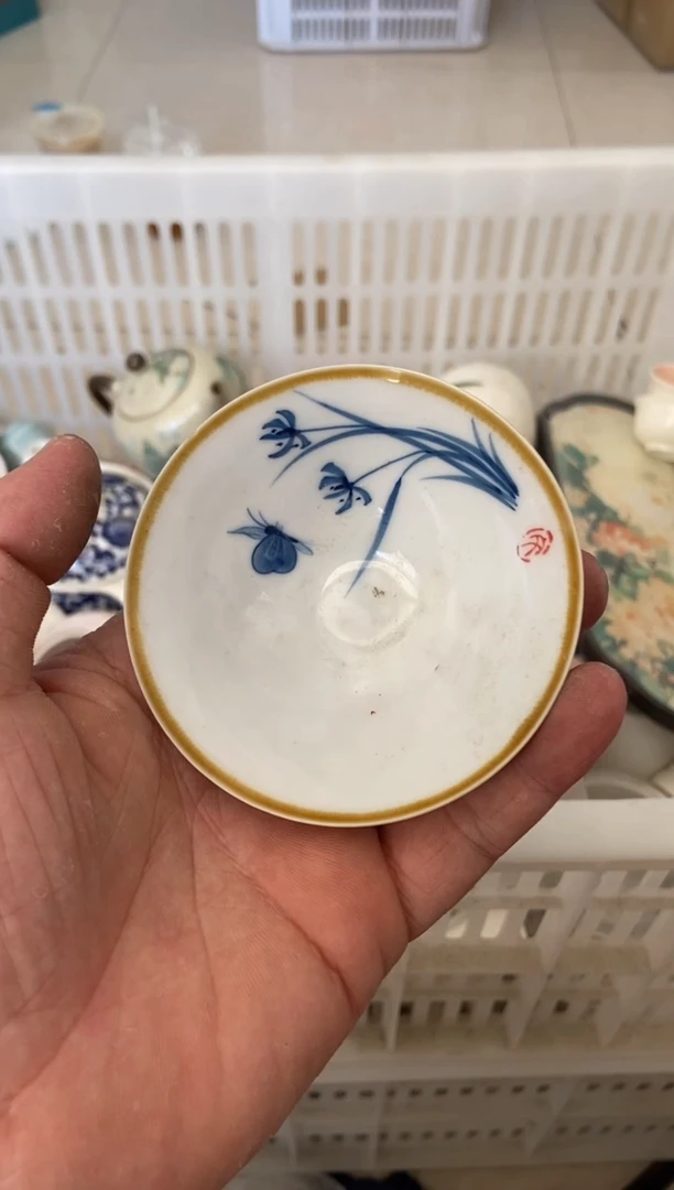 杯无运费险有瑕疵的摄影的产品有使用过的痕迹有点脏介意勿拍